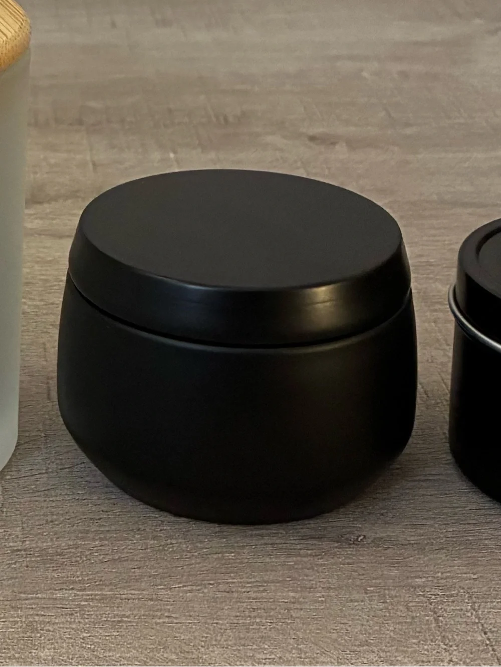 Candle Tins, Matte Black and Gold, 4 oz, Pack of 24